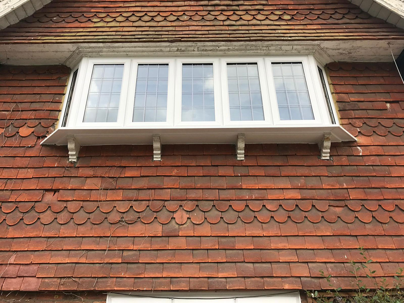 White Bay Window With Lead